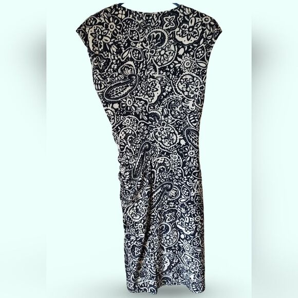 Chaps casual black and white sleeveless dress with ruching on one side. … - Picture 2 of 4